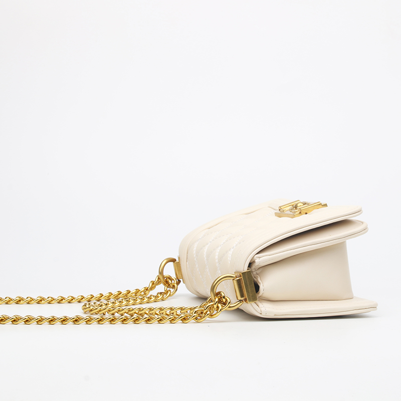 quilted flap crossbody bag with chain