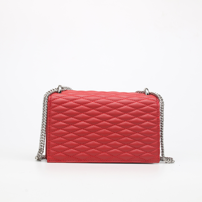 quilted chain bag