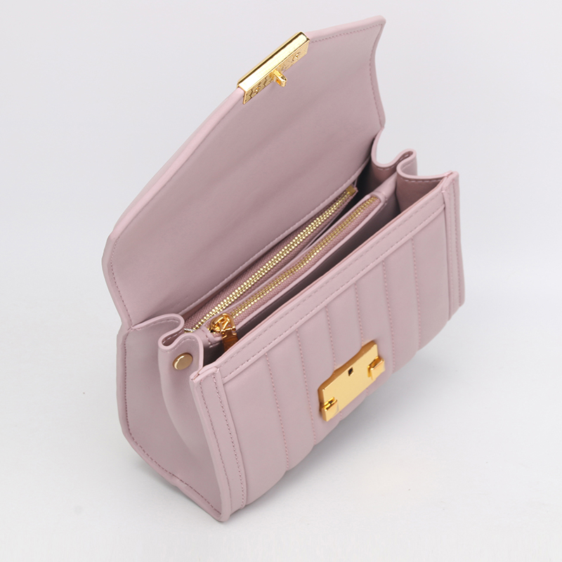 quilted shoulder bag with chain strap