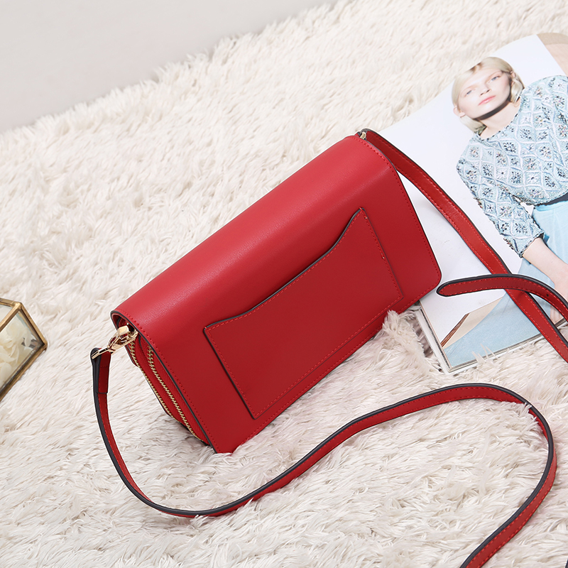 leather bag sample maker