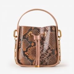 bucket bag
